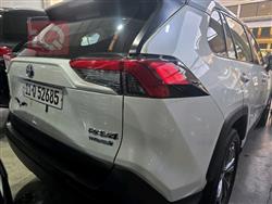 تۆیۆتا ڕاڤ 4